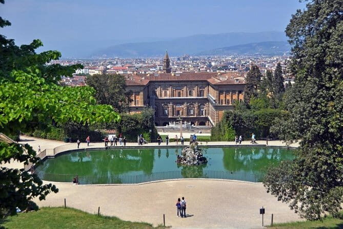 Palazzo Vecchio, Palazzo Pitti and Boboli gardens private tour - What’s Included and What’s Not