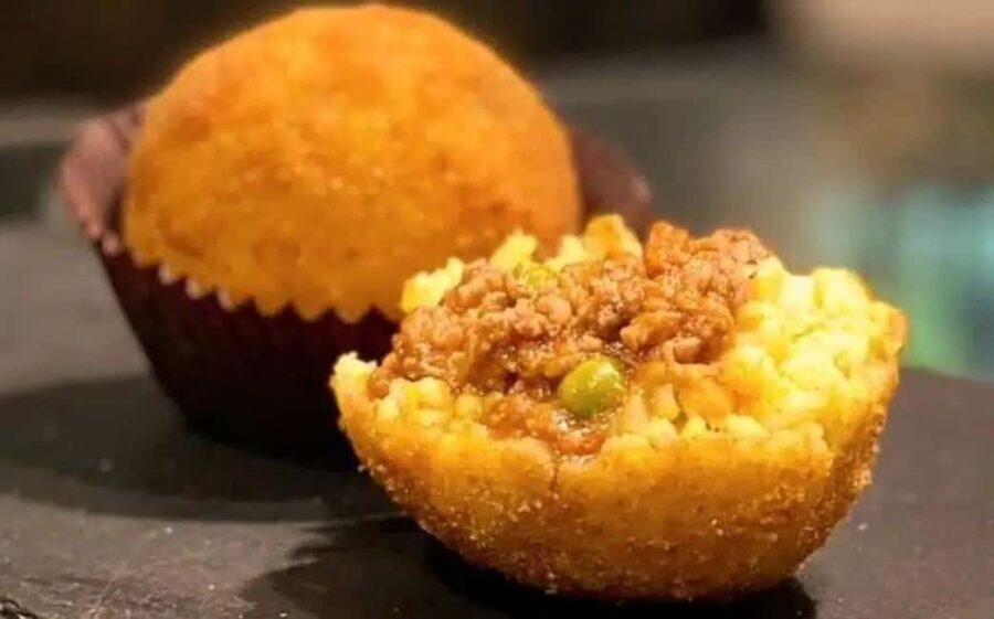 Palermo : Best Street Food Tour With A Local Guide - The Guide and the Experience