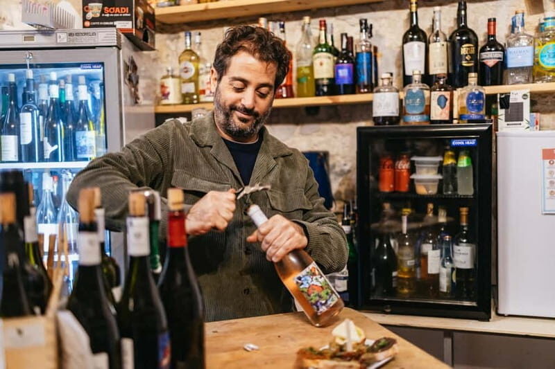 Palermo: Wine Tasting with Snacks at Bottega Monteleone - The Tasting Itself: A Multi-Stage Journey