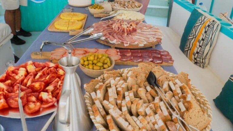 Palma: Punta Negra and Ses Illetes Boat Trip with Live Music - Water Activities and Stopover