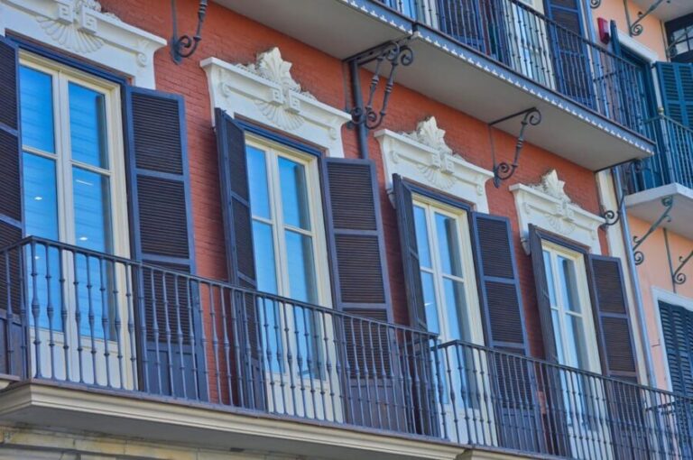 Pamplona - Private Historic Walking Tour - The Experience: A Closer Look at the Itinerary