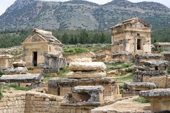 Pamukkale and Hierapolis Tour with Expert Guide From Kusadasi - Deep Dive into Each Part of the Tour