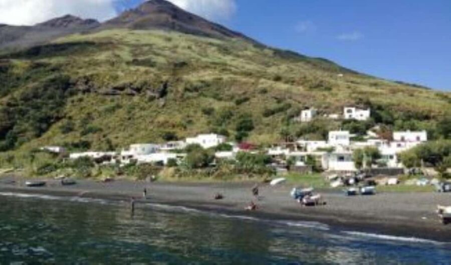 PANAREA STROMBOLI FROM LIPARI - What the Tour Entails