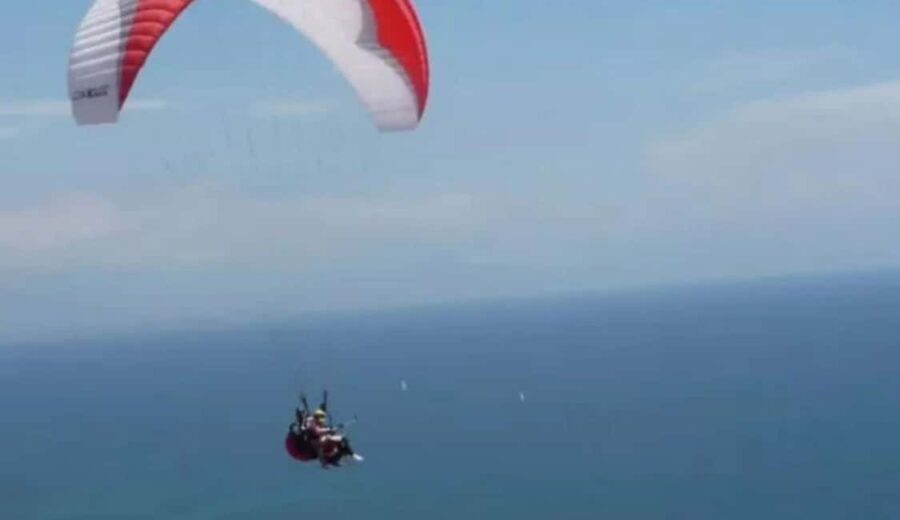 Paragliding adventure in Santa Pola or Agost from Alicante in a private van - Deep Dive into the Experience