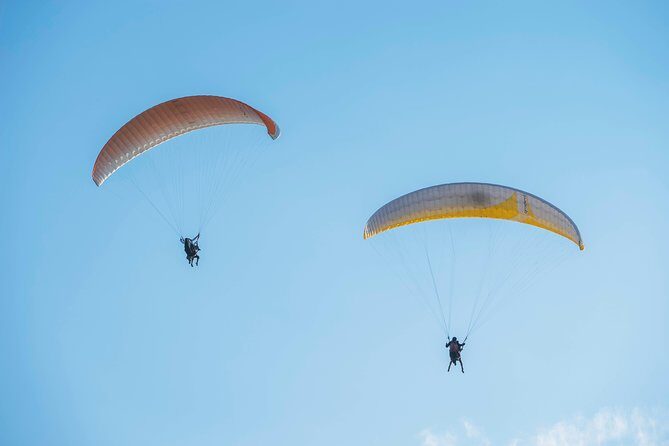 Paragliding in Valle de Bravo - The Real Value of This Tour