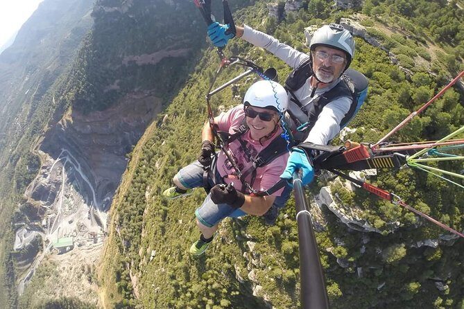 paragliding Salou with hotel pickup - The Experience of Flying High