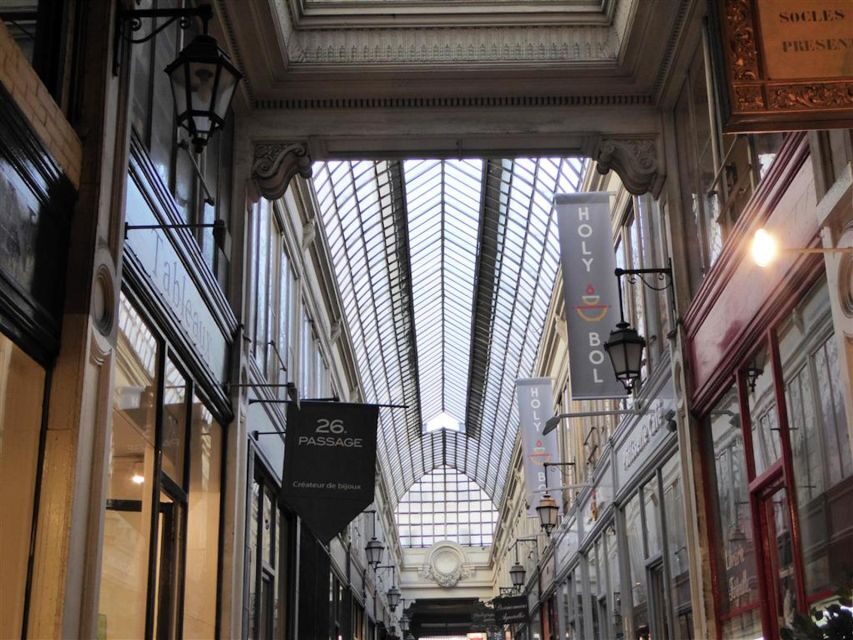 Paris: 2-Hour Passages Private City Tour in German - What to Expect from the Itinerary