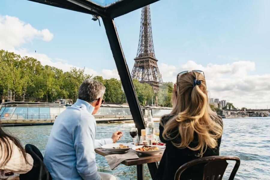 Paris : 3-Course Gourmet Dinner Cruise on Seine River - Who Will Love This Experience?