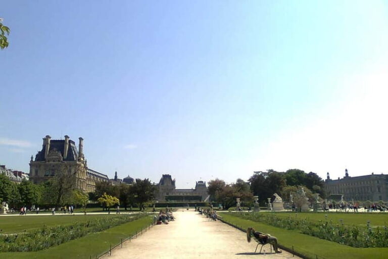 Paris - 6-Hour Private Guided Walking Tour of the City - Who Will Love This Tour?