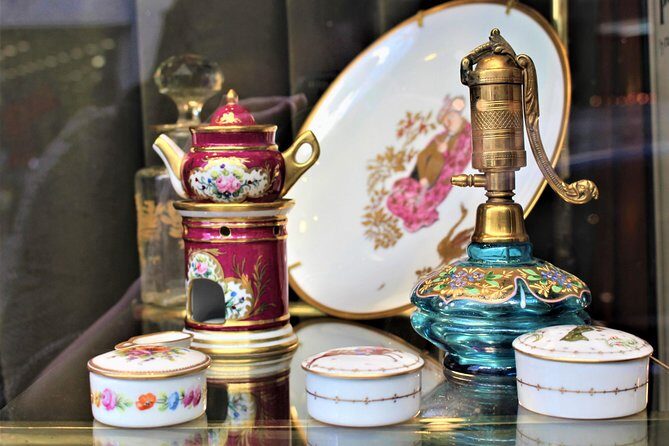 Paris Antiques Market Insider's Tour in Extra-Small Group - Why This Tour Works Well for Certain Travelers