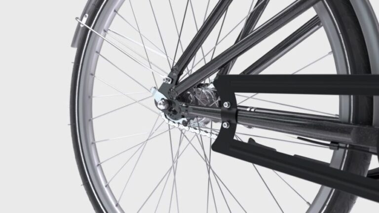 Paris by bike - The Experience: From Pick-up to Pedals