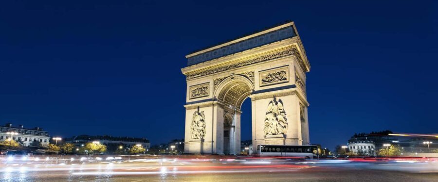 Paris by Night: Private Tour with Eiffel Tower & Cruise - Deep Dive into the Details