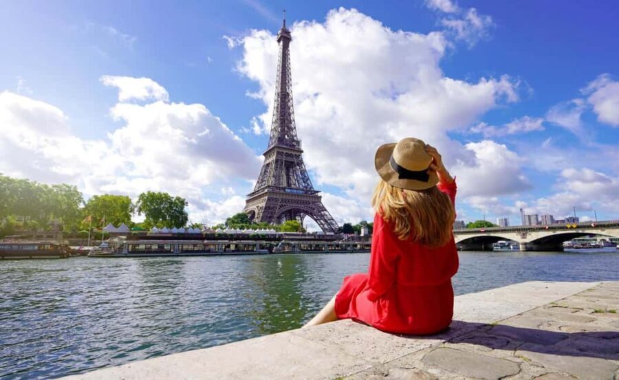 Paris: Capture the most Photogenic Spots with a Local - Who Should Consider This Tour?