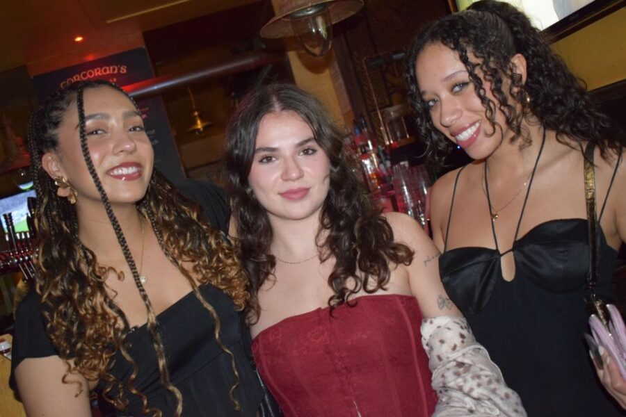 Paris: City Center Guided Pub Crawl with Shots & Club Entry - The Itinerary in Detail