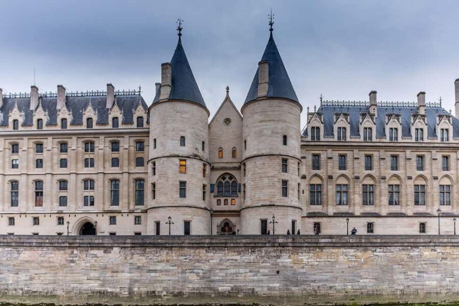 Paris: Crime and Mystery Walking Tour - Breaking Down the Highlights