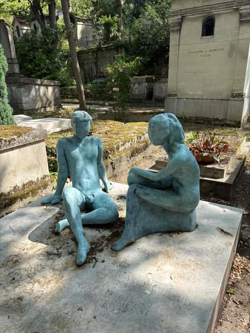 Paris: Customized Père Lachaise Cemetery Walking Tour - The Practicalities of the Tour