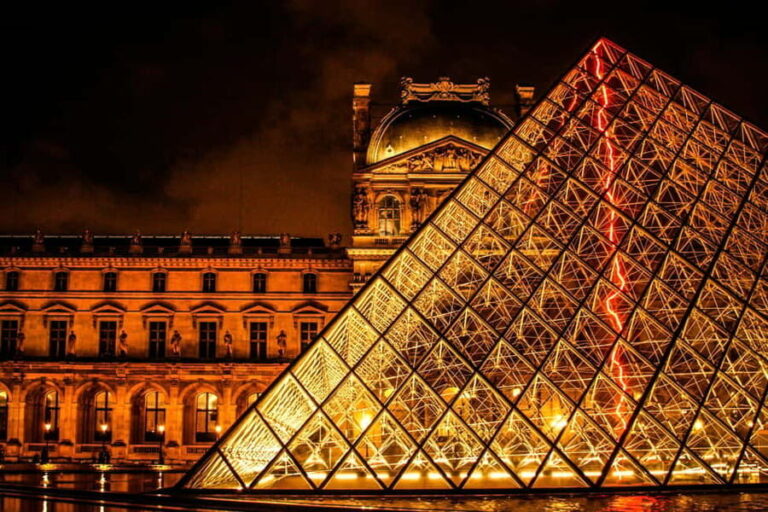Paris: Darkest Tales,A Night of Secrets & Legendary Bar Tour - Walking Through Eerie Alleyways