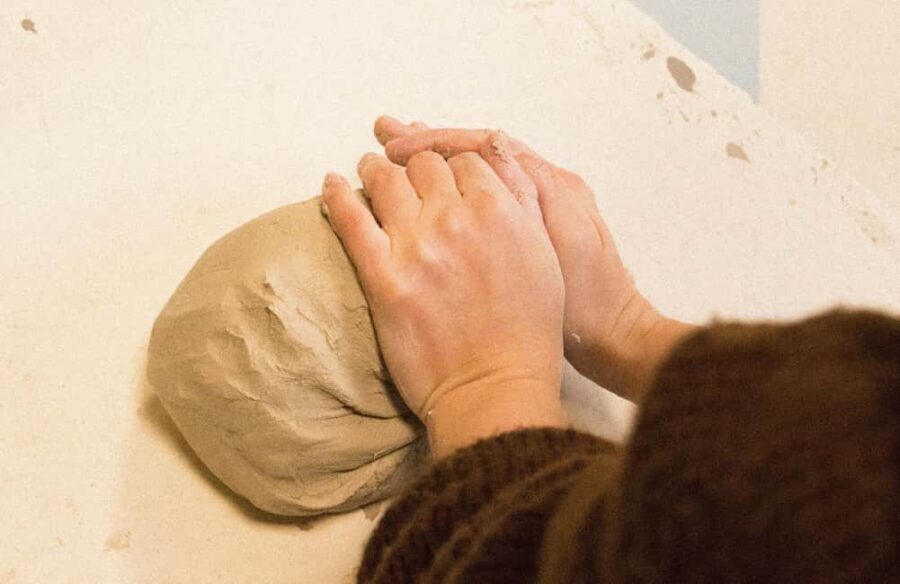 Paris : Discover the potter's wheel with Lucie. - Location and Accessibility