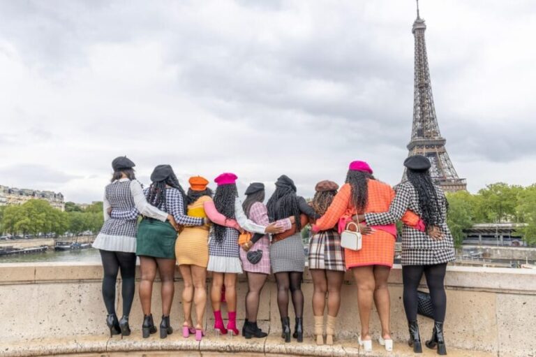 Paris: Eiffel Area Private Photoshoot - The Highlights – Why This Photoshoot Works