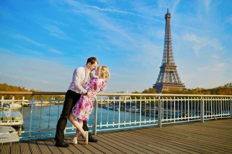 Paris: Eiffel Tower Video & Photoshoot - What to Expect on the Day