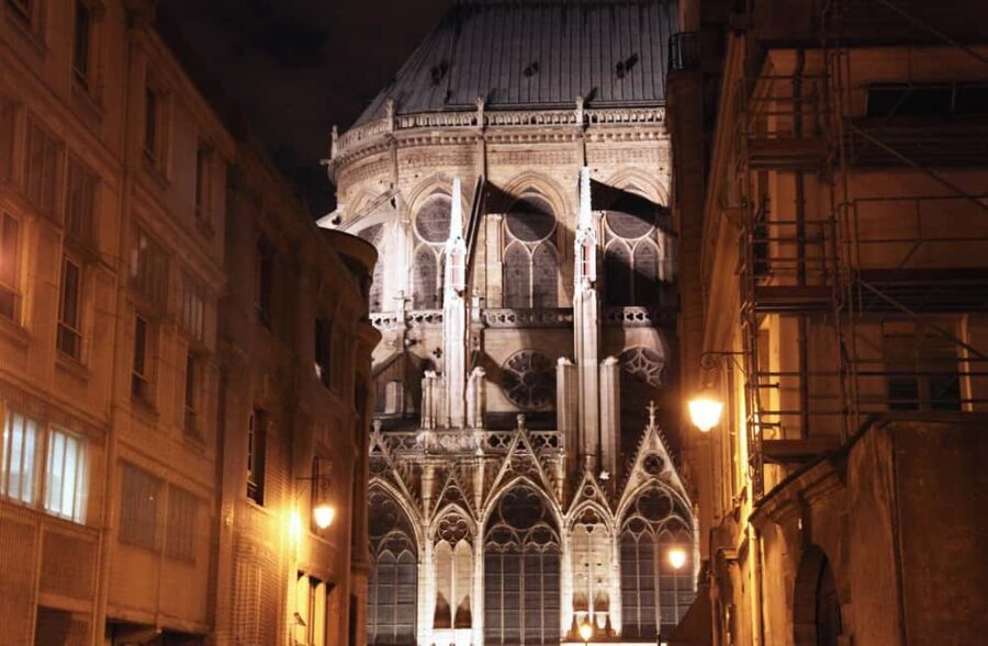 Paris: Ghosts, Legends & Mysteries Evening Walking Tour - Who Will Love This Tour?