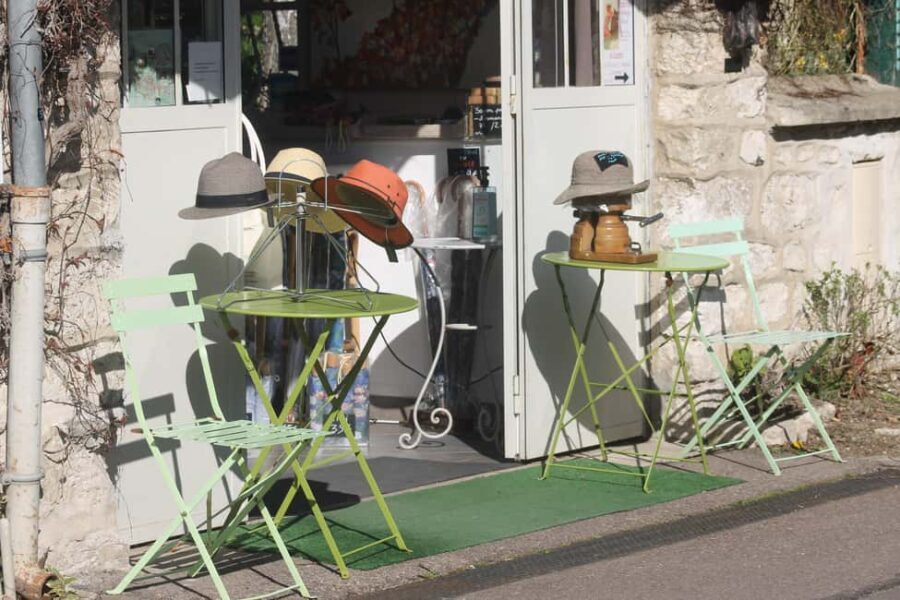 Paris: Giverny Gardens Day Trip with Professional Tour Guide - The Practical Side: What’s Included and What’s Not