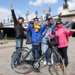 Paris: Guided Bike Tour of Must-See Sights - Key Points