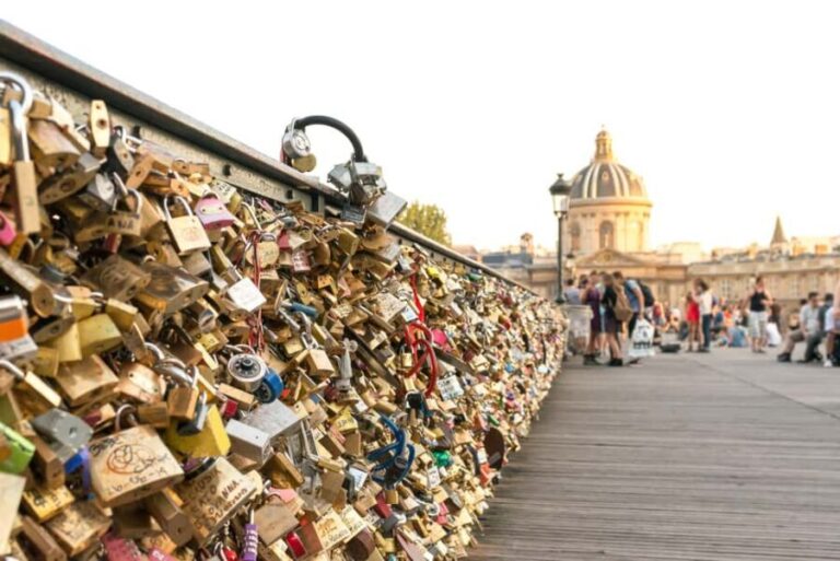 Paris Icons Express Tour - Notre-Dame to Louvre. Small group - What to Expect & Practical Tips