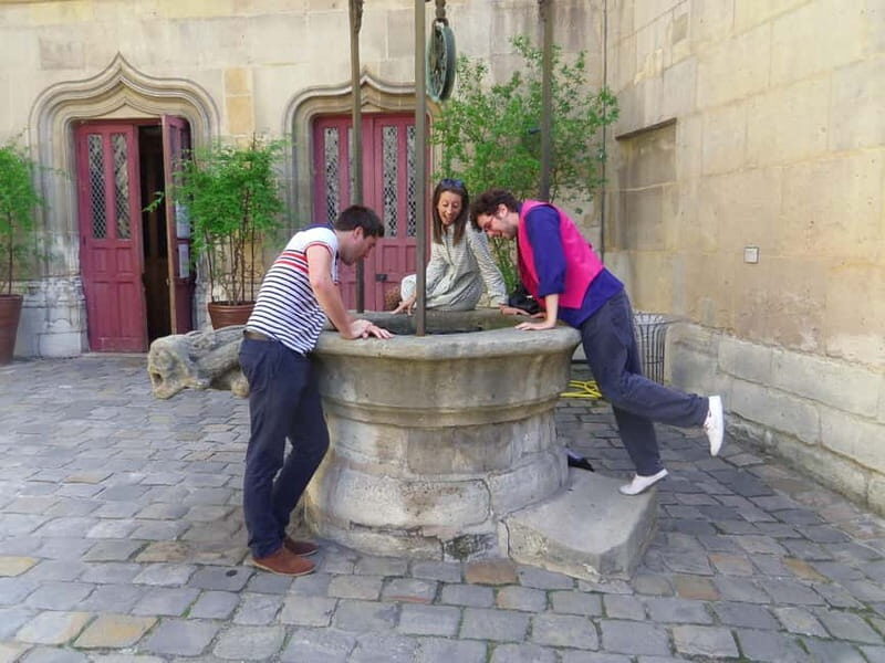 Paris: Marais without crowds. Guided Tour. - What to Expect on the Tour