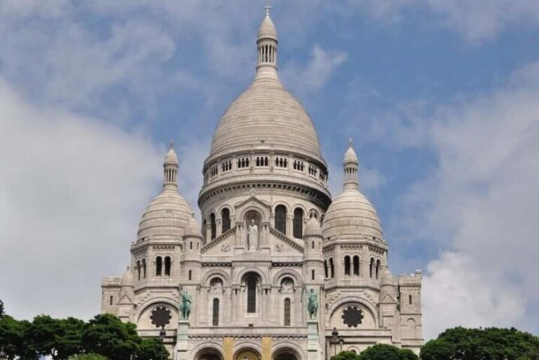 Paris : Montmartre Walking Tour - Key Points