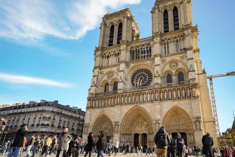 Paris: Notre-Dame Professional Guided Tour with Free Entry - The Itinerary: Breaking Down the Tour