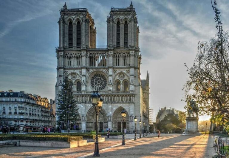 Paris: Notre Dame Reserved Access & Interior Guided Visit - The Itinerary and Highlights in Detail