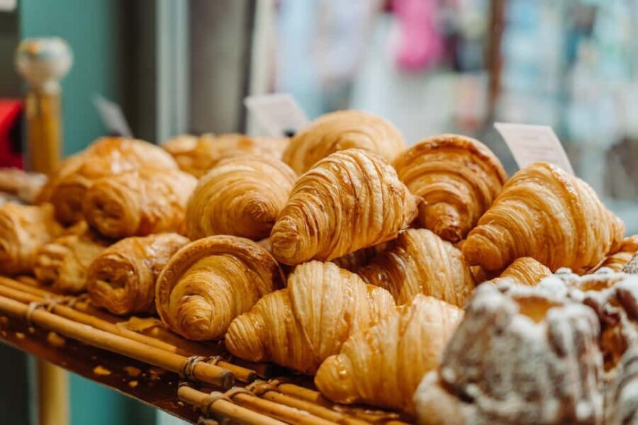 Paris: Pastries and Chocolate Walking Food Tour - Exploring the Hidden Passages