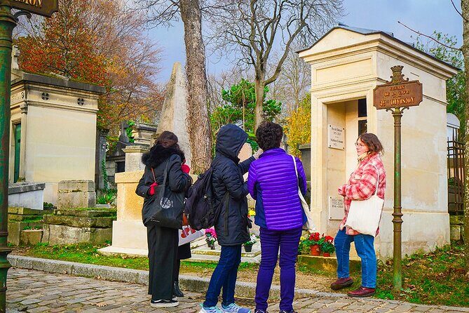 Paris Pere Lachaise Cemetery Small Group Guided Tour - Why This Tour Works Well