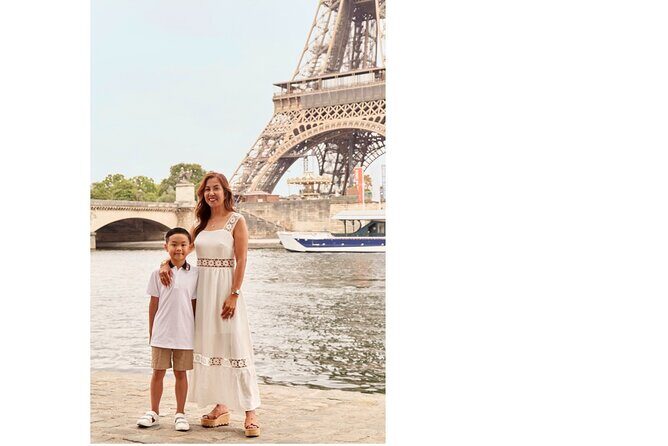 Paris Photo Shoot Eiffel Tower / Chateau de Versailles - Why This Experience Stands Out