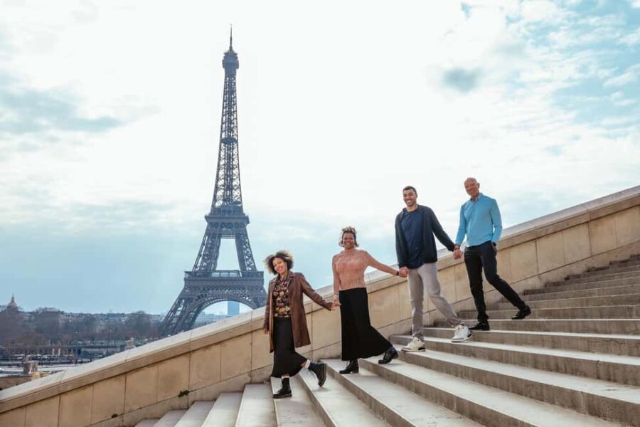 Paris photographer 1 hour near the Eiffel Tower or in Paris - What to Keep in Mind