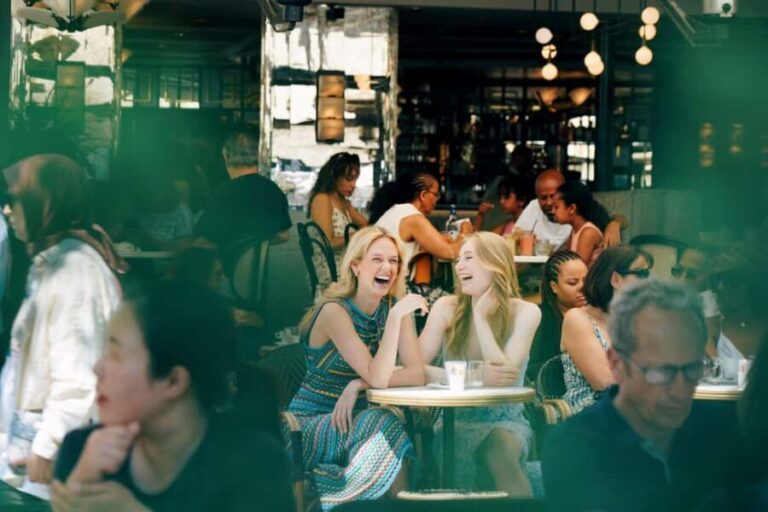 Paris Photographer: Hidden Gems Private Photoshoot - How the Photoshoot Works