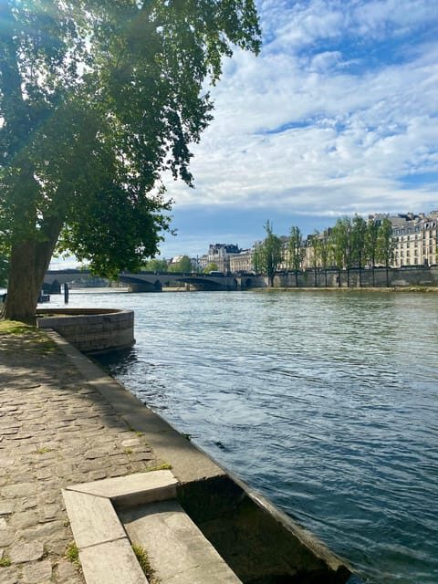 Paris: Private Early Morning City Walking Tour - The Itinerary Breakdown