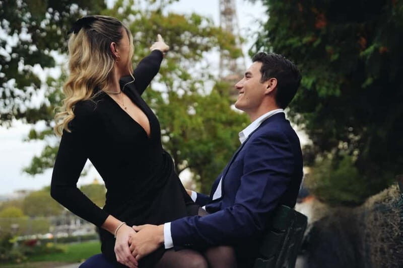 Paris: Professional Photoshoot by the Eiffel Tower - The Value in Photos and Service