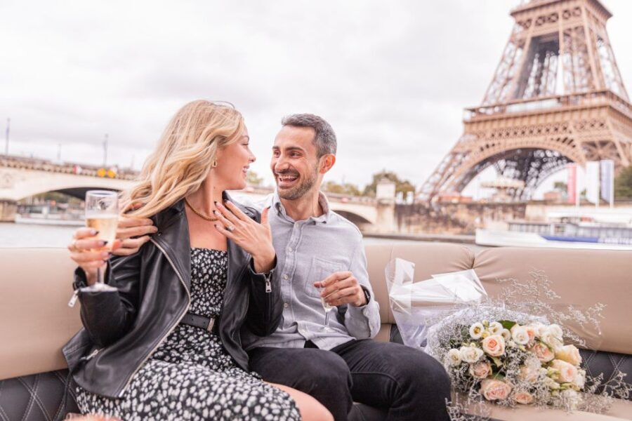 Paris Proposal / Private River Cruise + Photographer 1h - The Practicalities