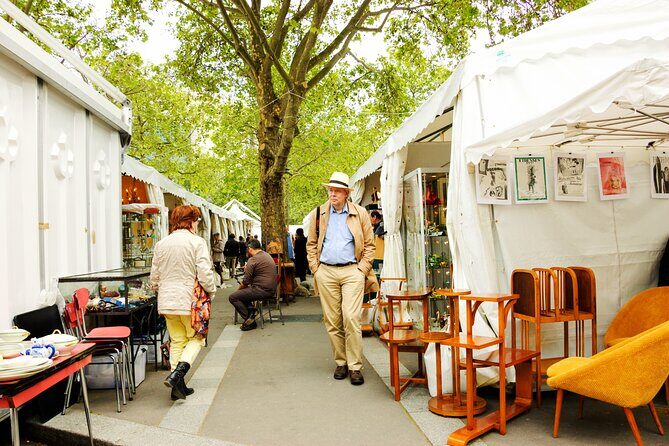 Paris: Saint Ouen Flea Market Guided Tour with Local Guide - Exploring the Saint Ouen Flea Market Guided Tour