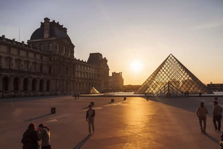 Paris: Skip-the-Line Louvre Highlights Tour with Mona Lisa - The Meeting Point and Tour Logistics