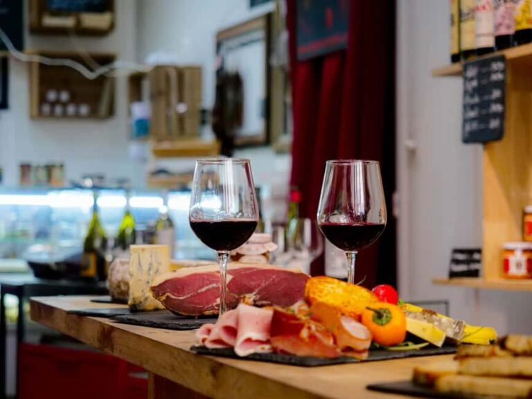 Paris: Tasting Experience at La Cave de Fantomas - Discovering La Cave de Fantomas in Paris