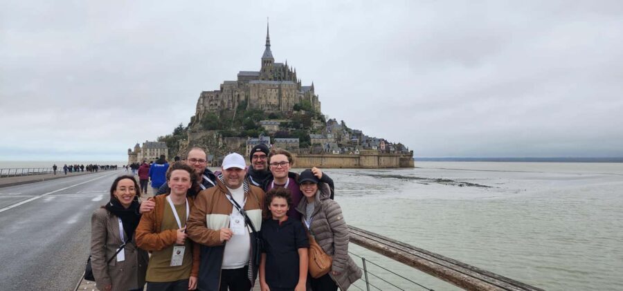 Paris to Mont Saint-Michel Day Trip in luxury van Live Guide - Why Choose This Tour?