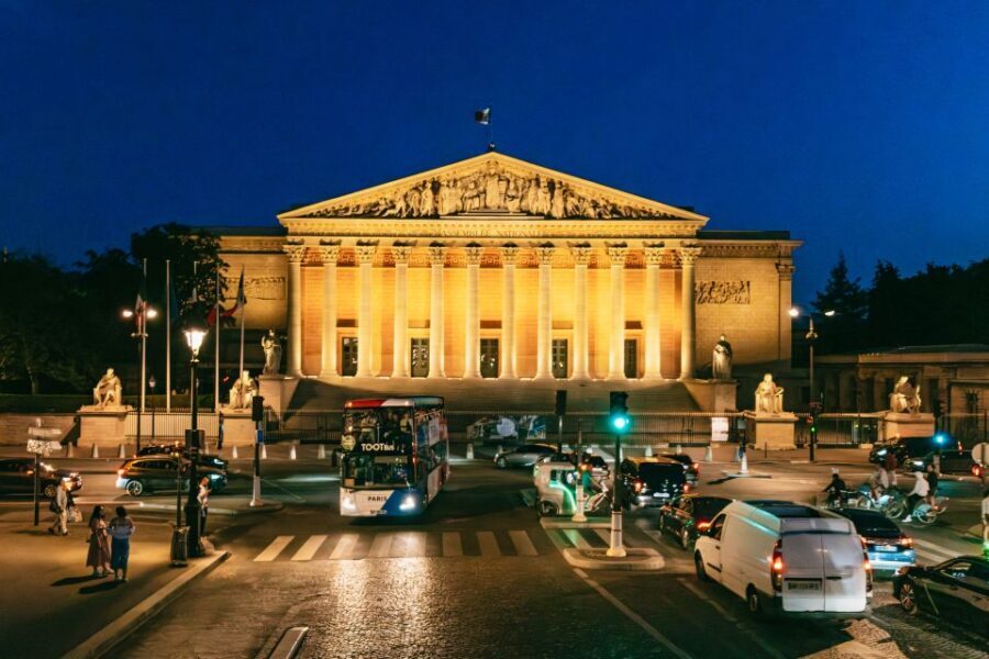 Paris: Tootbus Panoramic by Night Bus Tour with Audioguide - The Experience on the Bus