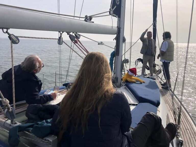 Parque das Nações: Yoga and meditation at sunrise aboard a sailboat! - Practical Details and What to Expect