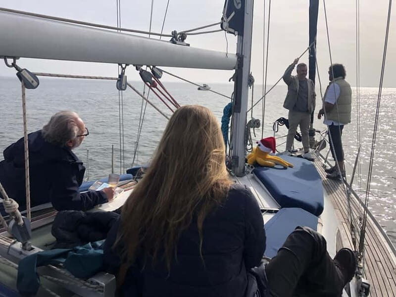 Parque das Nações: Yoga and meditation at sunrise aboard a sailboat! - Practical Details and What to Expect