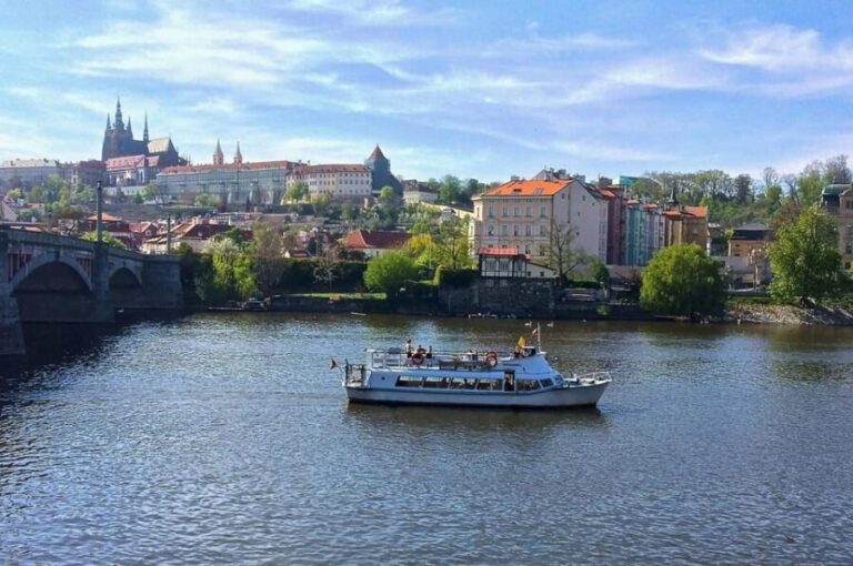 Party in Prague: Private River Cruise with Unlimited Drinks - Price and Value