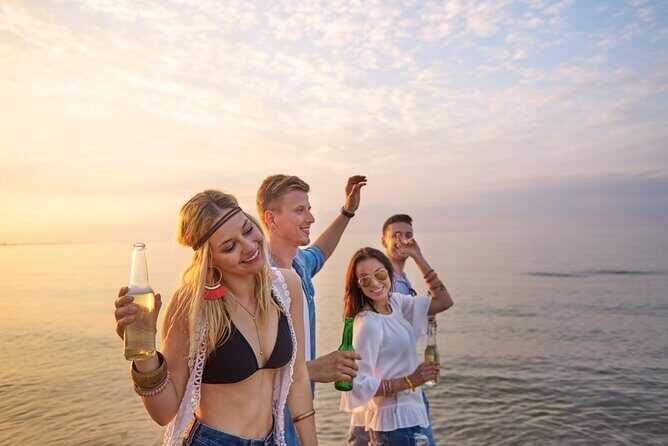Party on board 2-hour cruise with DJ and open bar - Value for Money