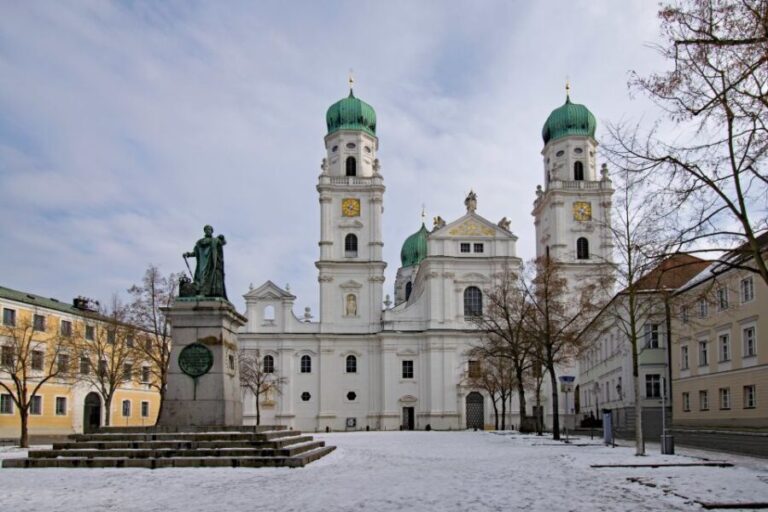 Passau: 1-Hour Guided City Walking Tour - How the Experience Feels